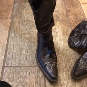 Women’s Cowboy boots size 7
